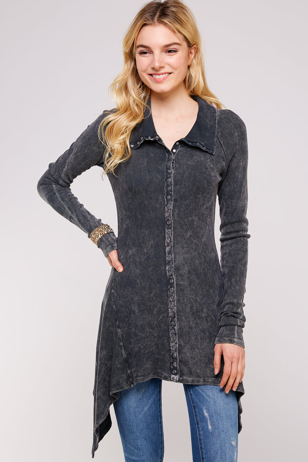 Soft Mineral Washed Long Sleeve Thermal Tunic Outwear/Button Down Collar Neckline